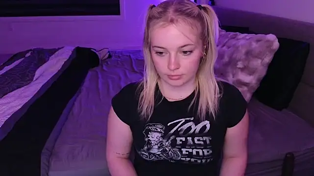 Snapshot of margot_robbie7 chatting on May 29, 1:25 am margot robbie7 online show from May 29, 1:25 am