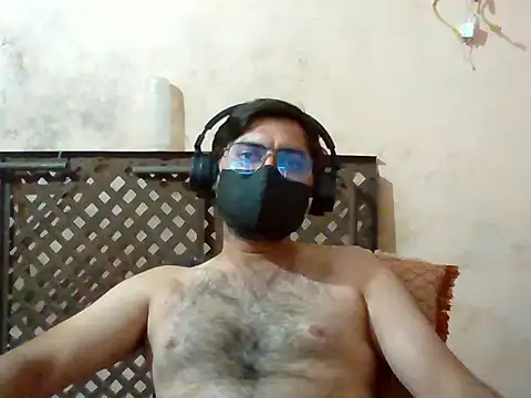 indori guy online show from April 22, 1:12 pm