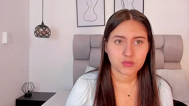 Hanna Evans   online show from November 15, 11:51 am