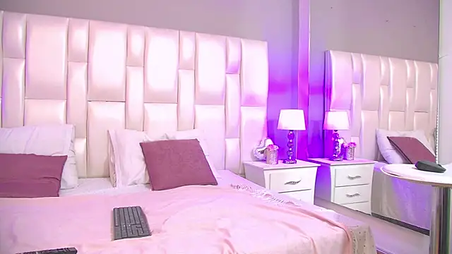 Snapshot of Mandyy1_ chatting on March 16, 1:49 pm Mandyy1 online show from March 16, 1:49 pm