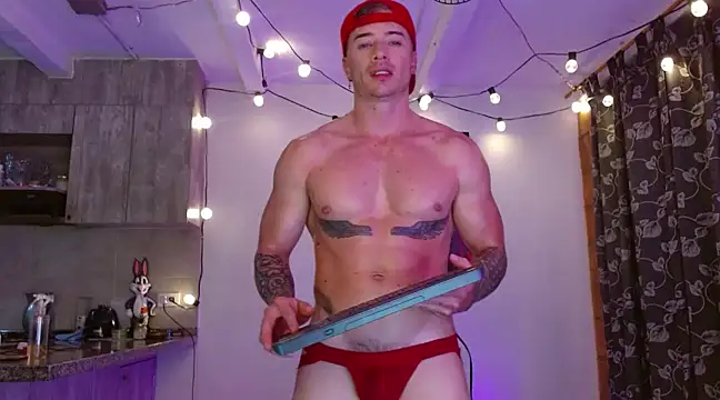 Snapshot of Ryannblue07 chatting on March 15, 2:14 am Ryannblue07 online show from March 15, 2:14 am