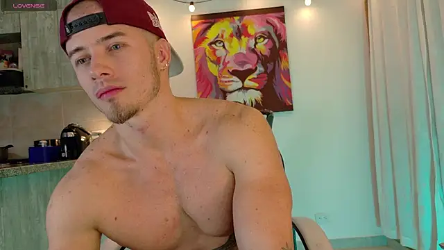 Snapshot of Ryannblue07 chatting on October 17, 12:36 am Ryannblue07 online show from October 17, 12:36 am