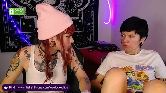 lovelockedlips online show from September 17, 3:52 am