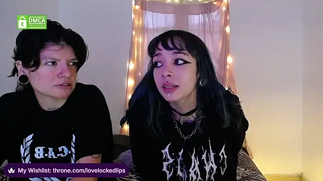 lovelockedlips online show from February 27, 4:18 pm