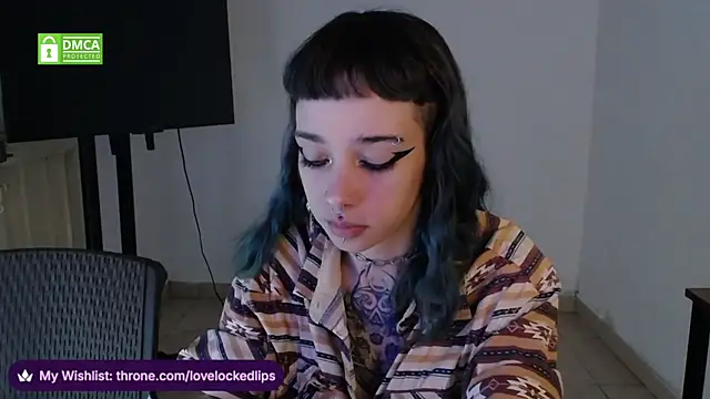 lovelockedlips online show from March 19, 2:04 am