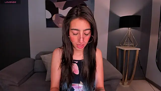 Snapshot of LarisaSmirnov chatting on September 13, 8:41 pm LarisaSmirnov online show from September 13, 8:41 pm