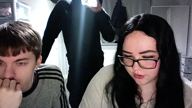 Snapshot of noface_guy09 chatting on March 16, 10:31 pm noface guy09 online show from March 16, 10:31 pm