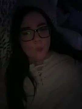 Snapshot of noface_guy09 chatting on March 17, 3:25 am noface guy09 online show from March 17, 3:25 am