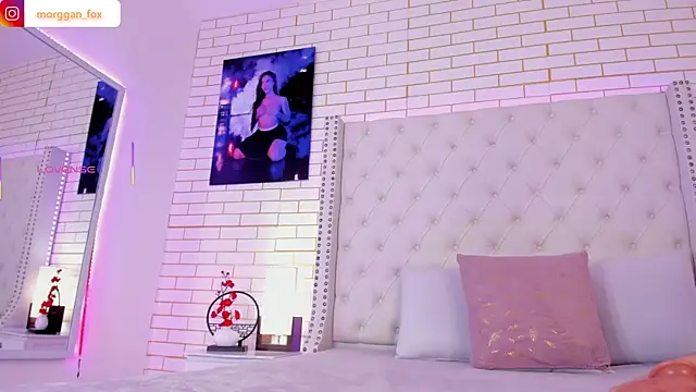 Morggan Fox  online show from March 29, 11:38 pm