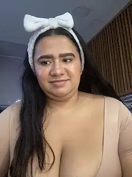 Vaiolet 2222 online show from November 2, 10:06 am