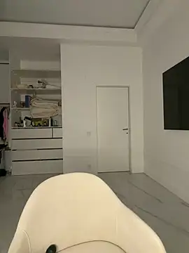 Amy Sky  online show from April 17, 5:27 pm