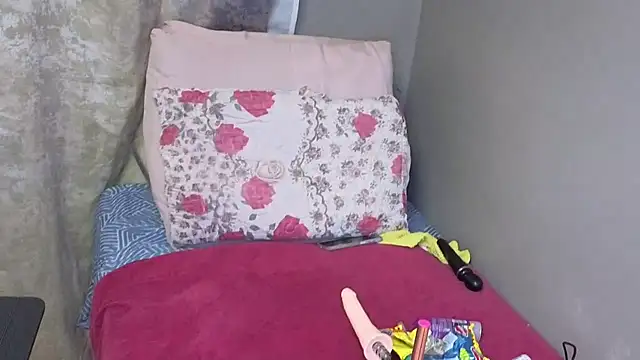 Snapshot of spicybootie chatting on November 18, 5:12 am spicybootie online show from November 18, 5:12 am