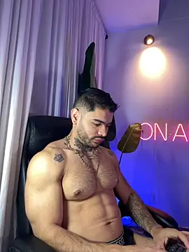 thiagoferrari2 online show from October 1, 11:55 pm