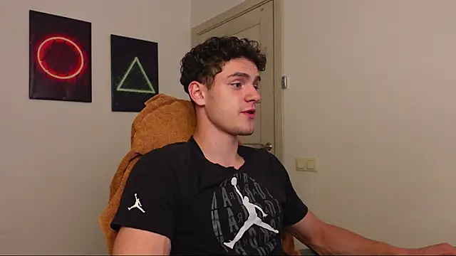 Snapshot of Brad_Holloway chatting on October 1, 1:28 pm Brad Holloway online show from October 1, 1:28 pm