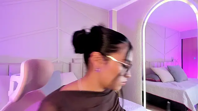 Snapshot of Eimmy_bm chatting on September 30, 5:07 pm Eimmy bm online show from September 30, 5:07 pm