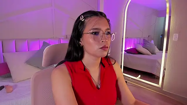 Snapshot of Eimmy_bm chatting on December 2, 7:20 pm Eimmy bm online show from December 2, 7:20 pm