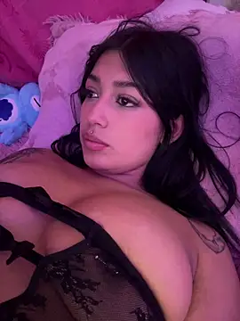 KatianPierce online show from May 16, 12:29 am
