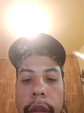 Snapshot of Fernandobs_ chatting on March 15, 10:33 pm Fernandobs online show from March 15, 10:33 pm