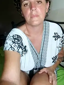 emiliemilf online show from February 22, 7:40 am