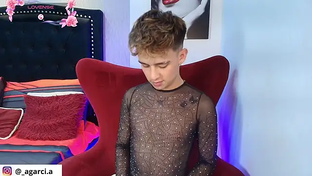 LiamWildx20 online show from September 25, 4:38 am