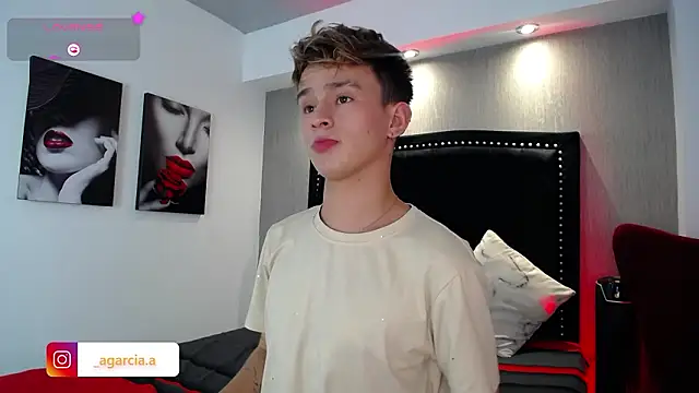 LiamWildx20 online show from February 18, 5:03 am