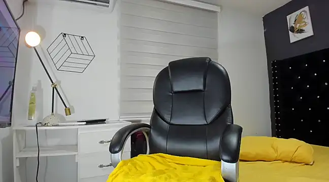 ethan dalton  online show from March 16, 4:52 am