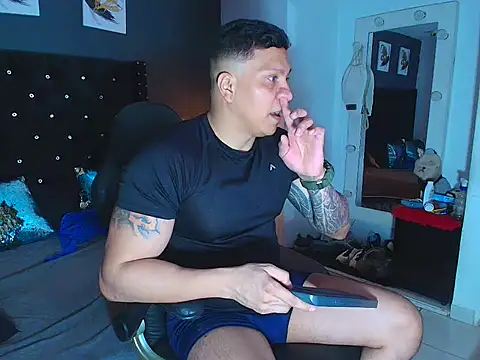 ethan dalton  online show from October 25, 2:52 am