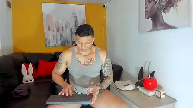 ethan dalton  online show from October 28, 3:21 am