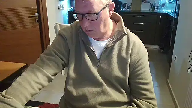 JamesBauer online show from February 5, 4:50 am