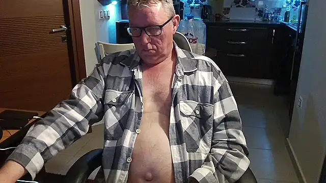 JamesBauer online show from February 18, 4:41 am