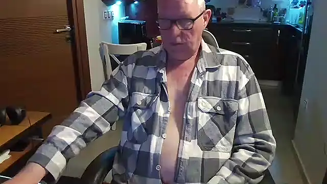 JamesBauer online show from February 25, 5:06 am