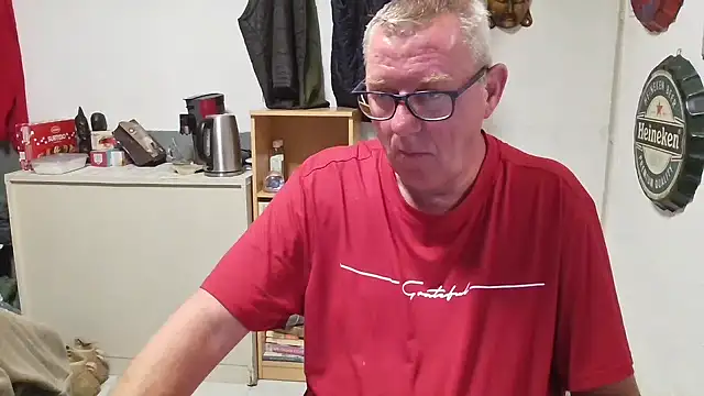 JamesBauer online show from April 15, 1:34 am