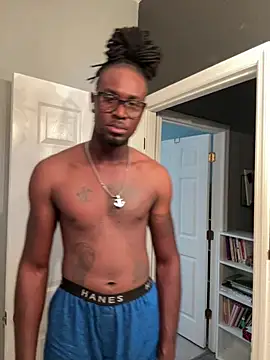 Snapshot of intertwine2025 chatting on March 18, 7:53 pm intertwine2025 online show from March 18, 7:53 pm