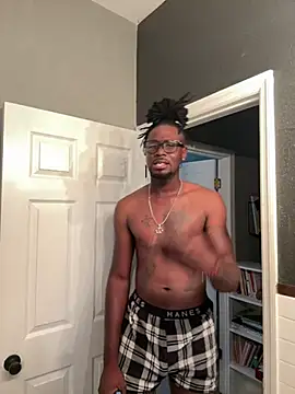 Snapshot of intertwine2025 chatting on March 19, 8:00 pm intertwine2025 online show from March 19, 8:00 pm