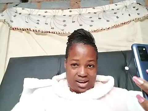 sexylira online show from April 14, 11:16 am