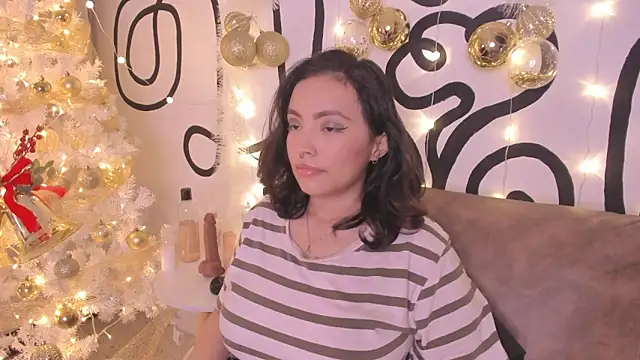 Snapshot of Angelica_Moon21 chatting on November 11, 5:07 am Angelica Moon21 online show from November 11, 5:07 am