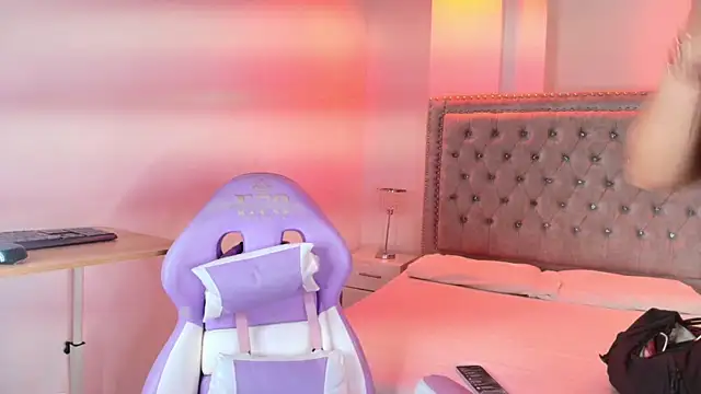 Lia adamsss online show from April 10, 3:34 am