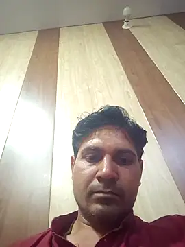 johnny8731 online show from April 7, 2:39 pm