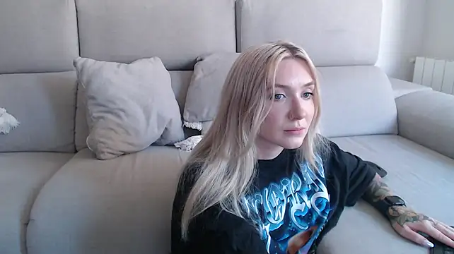 tattoobbgirl online show from September 17, 11:56 am