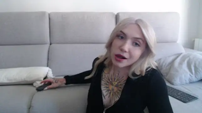 tattoobbgirl online show from September 23, 12:30 pm