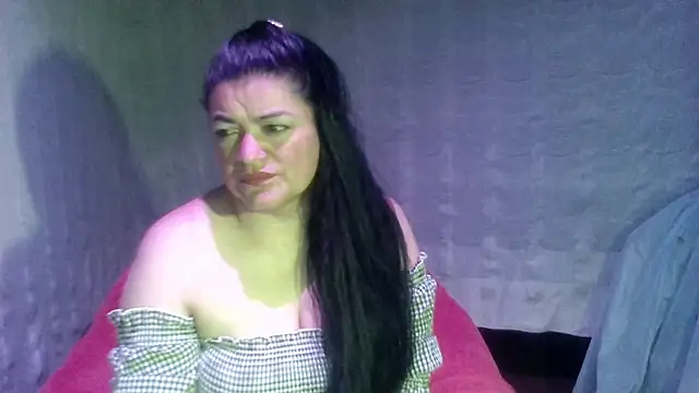 sexy camy1 online show from April 27, 1:58 am