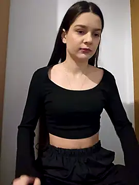 Snapshot of EvieSexy chatting on March 22, 7:15 am EvieSexy online show from March 22, 7:15 am