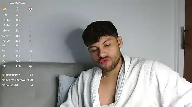 Snapshot of haku_kanjy chatting on March 19, 12:37 am haku kanjy online show from March 19, 12:37 am