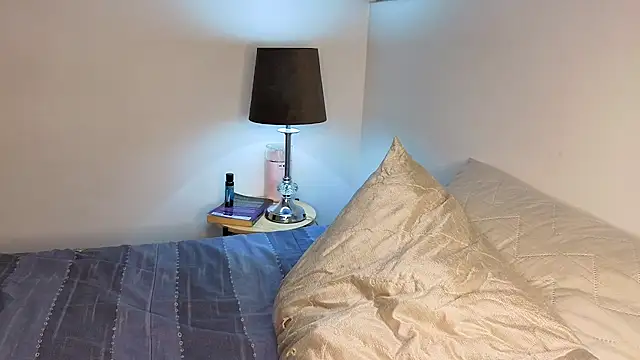 Snapshot of haku_kanjy chatting on October 25, 1:02 am haku kanjy online show from October 25, 1:02 am