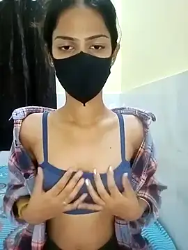 LOVE BUG1 online show from March 20, 11:56 pm