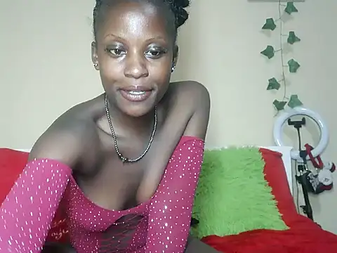 Snapshot of Freaky_Fantasy_ chatting on June 4, 7:31 pm Freaky Fantasy online show from June 4, 7:31 pm