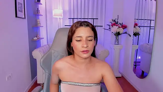 hanna mils online show from July 16, 4:07 am