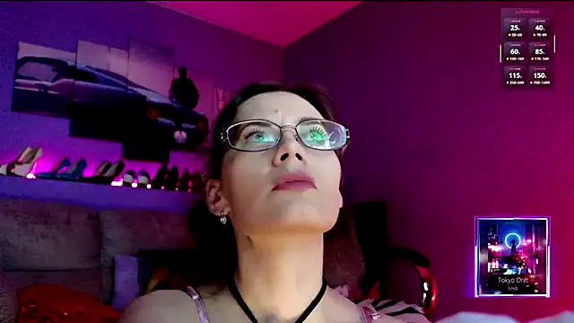 Snapshot of MilanaPure chatting on December 4, 3:21 pm MilanaPure online show from December 4, 3:21 pm