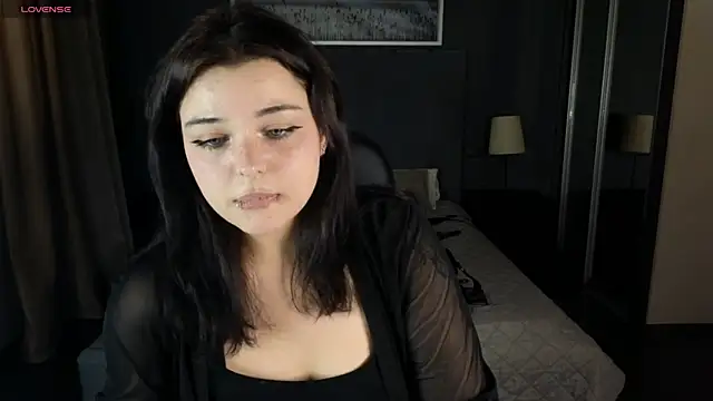 SHERI BELTON online show from November 21, 6:28 pm