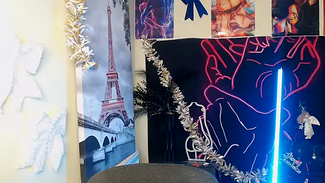 VanessaRey  online show from January 7, 4:42 pm